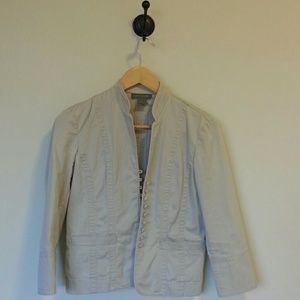 Light khaki blazer.